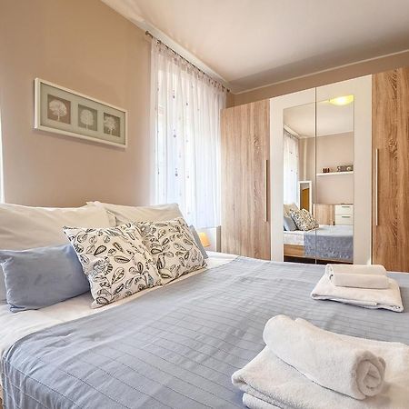 E&E Apartment Arena With Free Private Parking Pula Luaran gambar