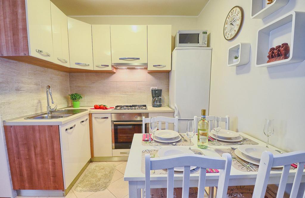 E&E Apartment Arena With Free Private Parking Pula Luaran gambar