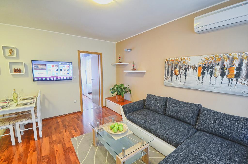 E&E Apartment Arena With Free Private Parking Pula Luaran gambar