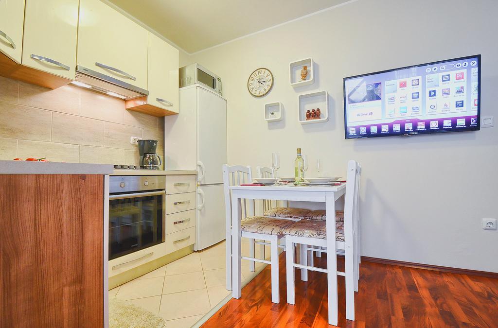 E&E Apartment Arena With Free Private Parking Pula Luaran gambar