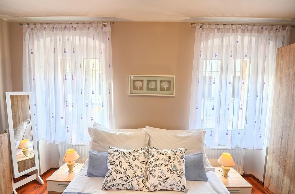 E&E Apartment Arena With Free Private Parking Pula Luaran gambar